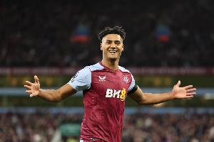 华体会官网入口-奥恩斯坦：曼联已与沃特金斯团队接触，维拉无意出售球员