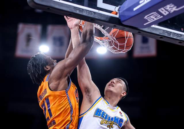 hth体育-上海已将怀特塞德合同转正!战广东曾砍12+18,或成卢伟冲冠X因素